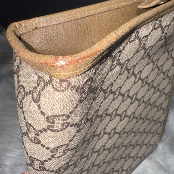 Gucci Plus Vintage Beige and Brown Monogram Pouch - Picture 7 of 12